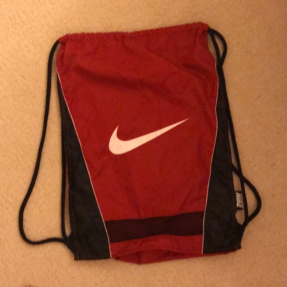 Nike drawstring bag